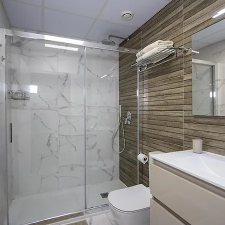 Alegria Edificio 7 アパート